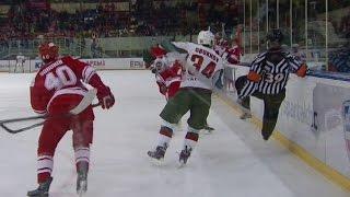 Обухов изгнан за физический контакт с судьей / Obukhov gets game misconduct for contact with ref