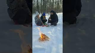 Физкульт привет! Зимний пикничок в лесу .