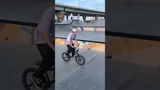 подписку можно?) #sport #bmx #bmxpark #bmxstreet #extreme #popular #shortvideo #sports #tricks